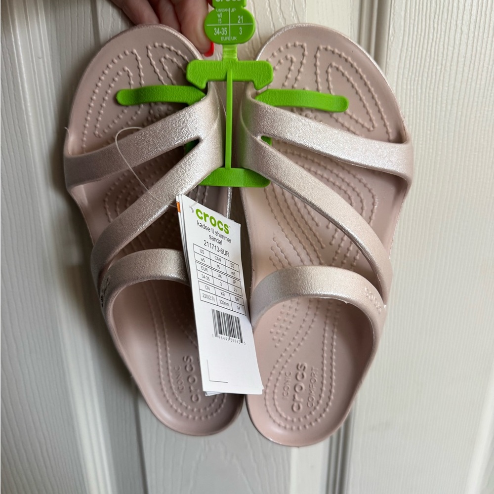 CROCS Women’s Metallic Pale Pink Strappy Sandals
